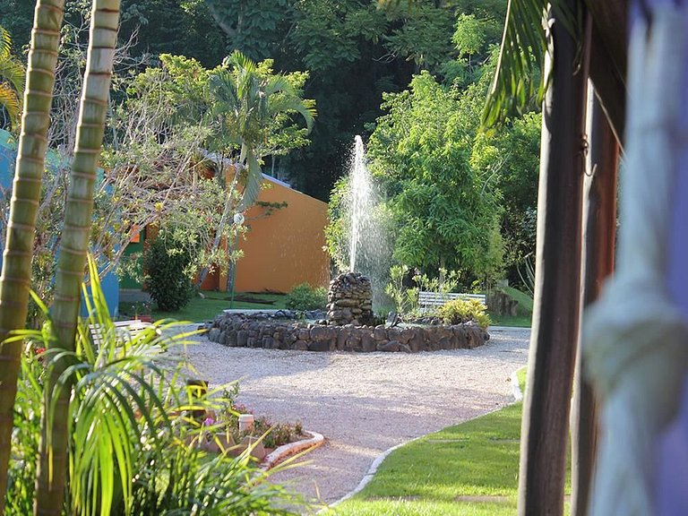 Belíssimo Chalé a Beira da Lagoa